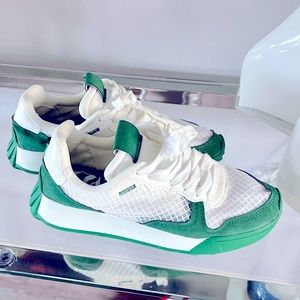 Women’s Zara Sneakers